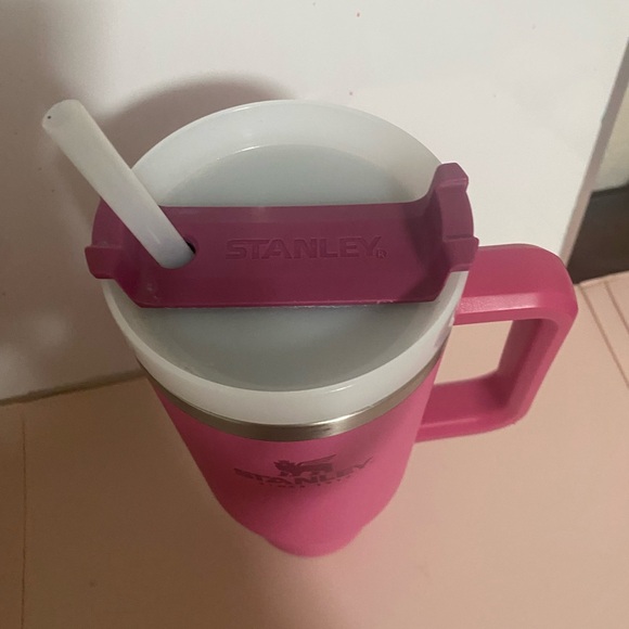 STANLEY CUP - Picture 2 of 3